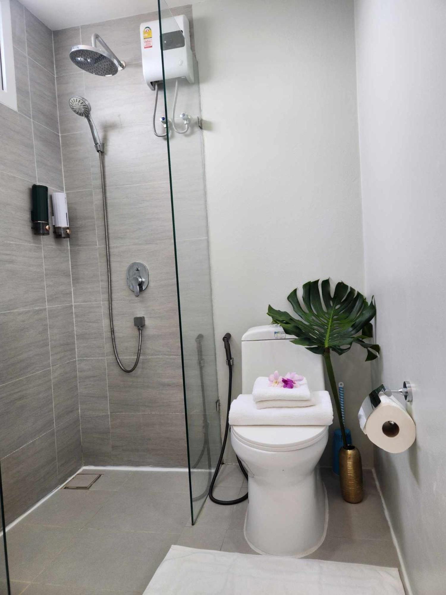 ทีพักติดหาดแหลม​แม่พิมพ์​Mantra Condo​ Rayong​ Ban Ang Exterior foto